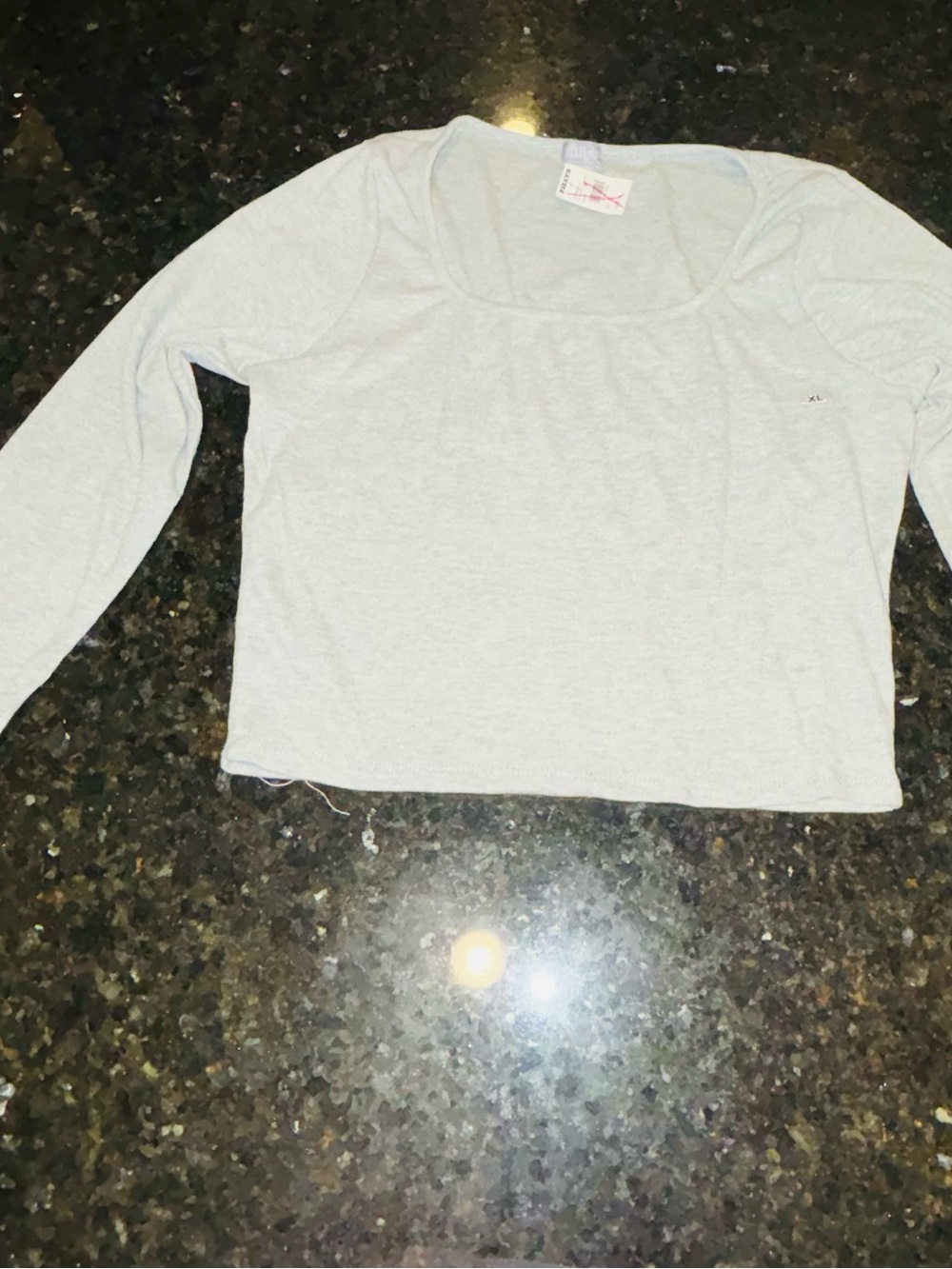 Tilly's Light Gray Scoop Neck Long-Sleeve Crop Top